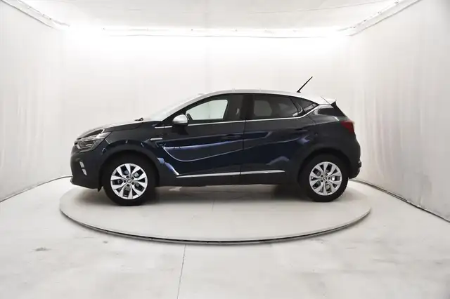 Renault Captur view 2