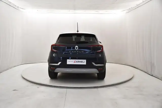Renault Captur view 4