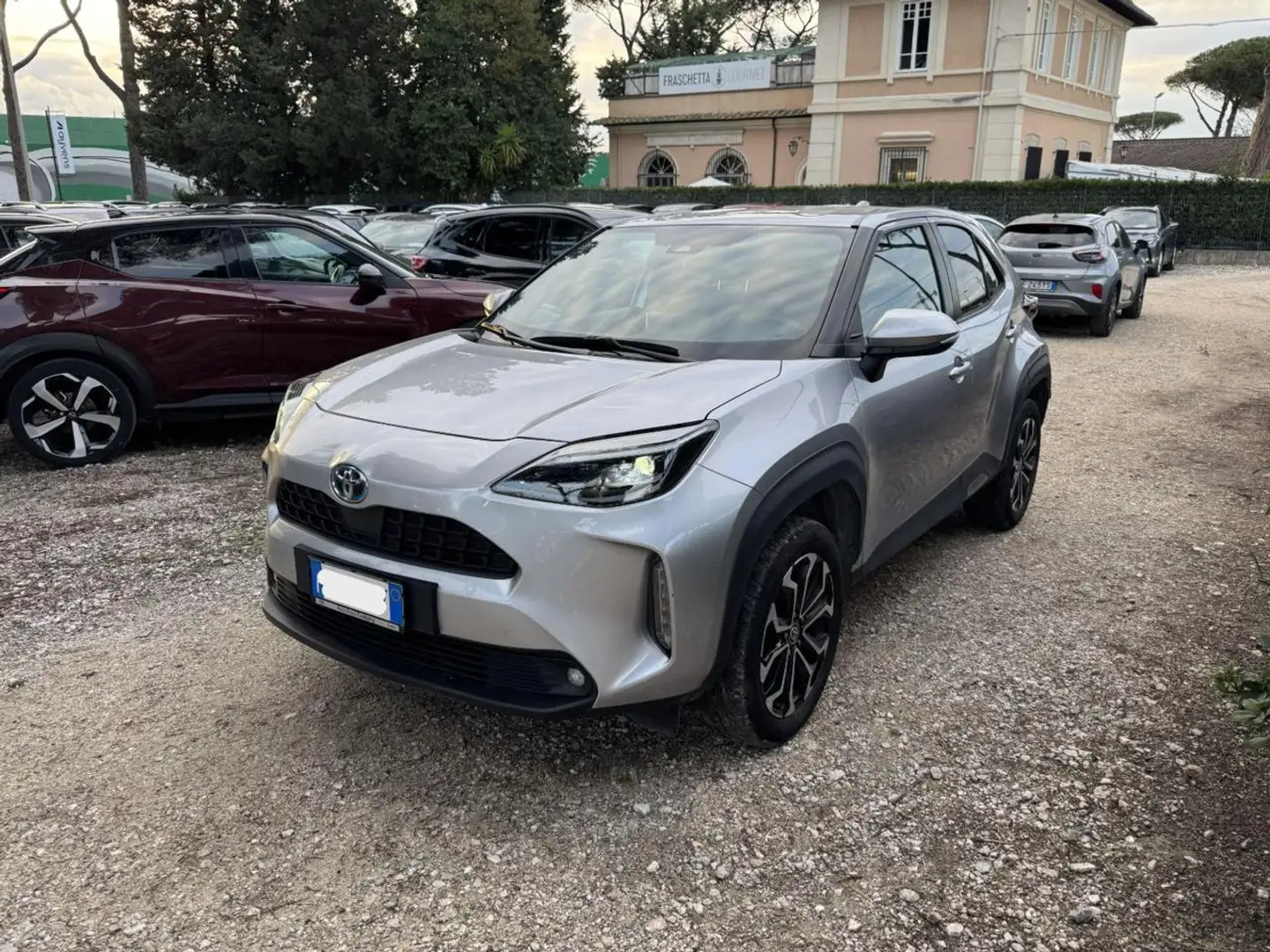 Toyota Yaris Cross 1.5cc 98cv TREND ANDROID/IOS CAMERA POST. Grigio - 1