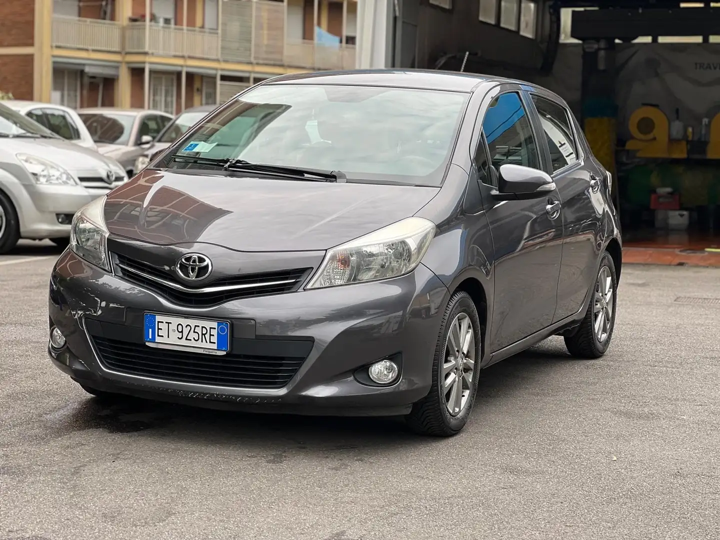 Toyota Yaris 5p 1.0 Lounge - 2