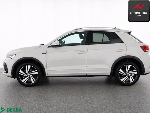 Volkswagen T-Roc view 2
