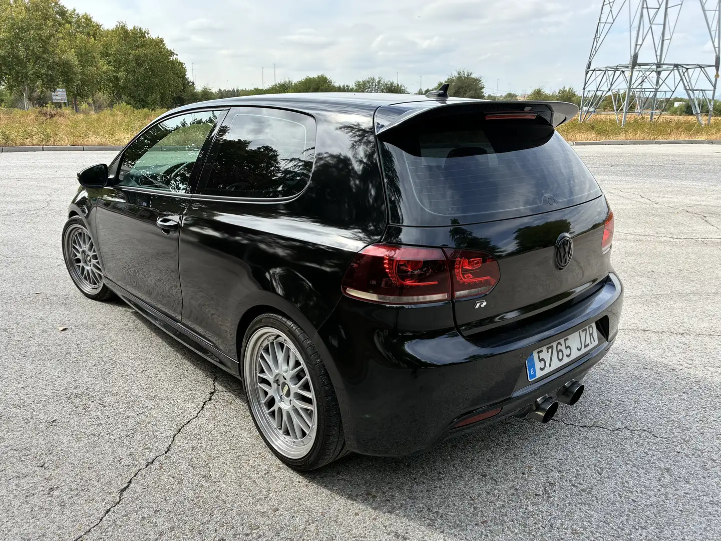Volkswagen Golf 2.0 TSI R Last Edition - 2