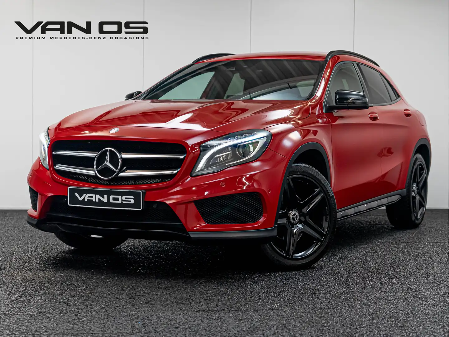 Mercedes-Benz GLA 200 Prestige | AMG | Night | Harman Kardon | Rood - 1