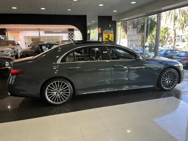 Mercedes-Benz S Class view 11