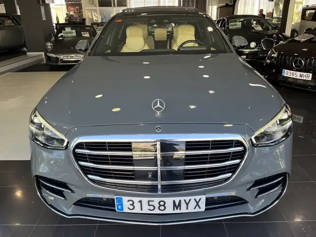 Mercedes-Benz S Class view 3