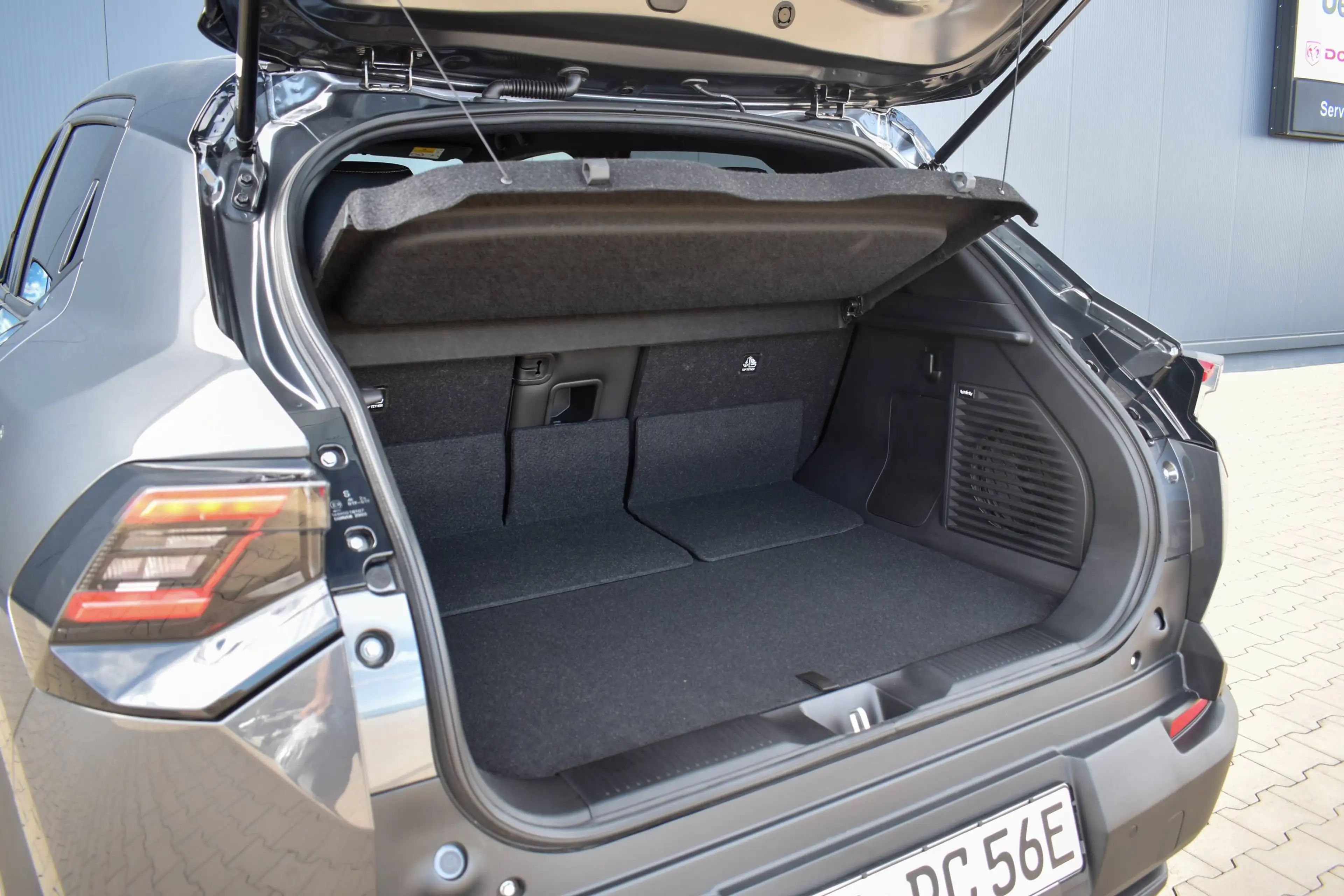 Suzuki Vitara eVitara eAxle Comfort+ 61 kWh eeAxle Comfort+ 61 k — photo 8