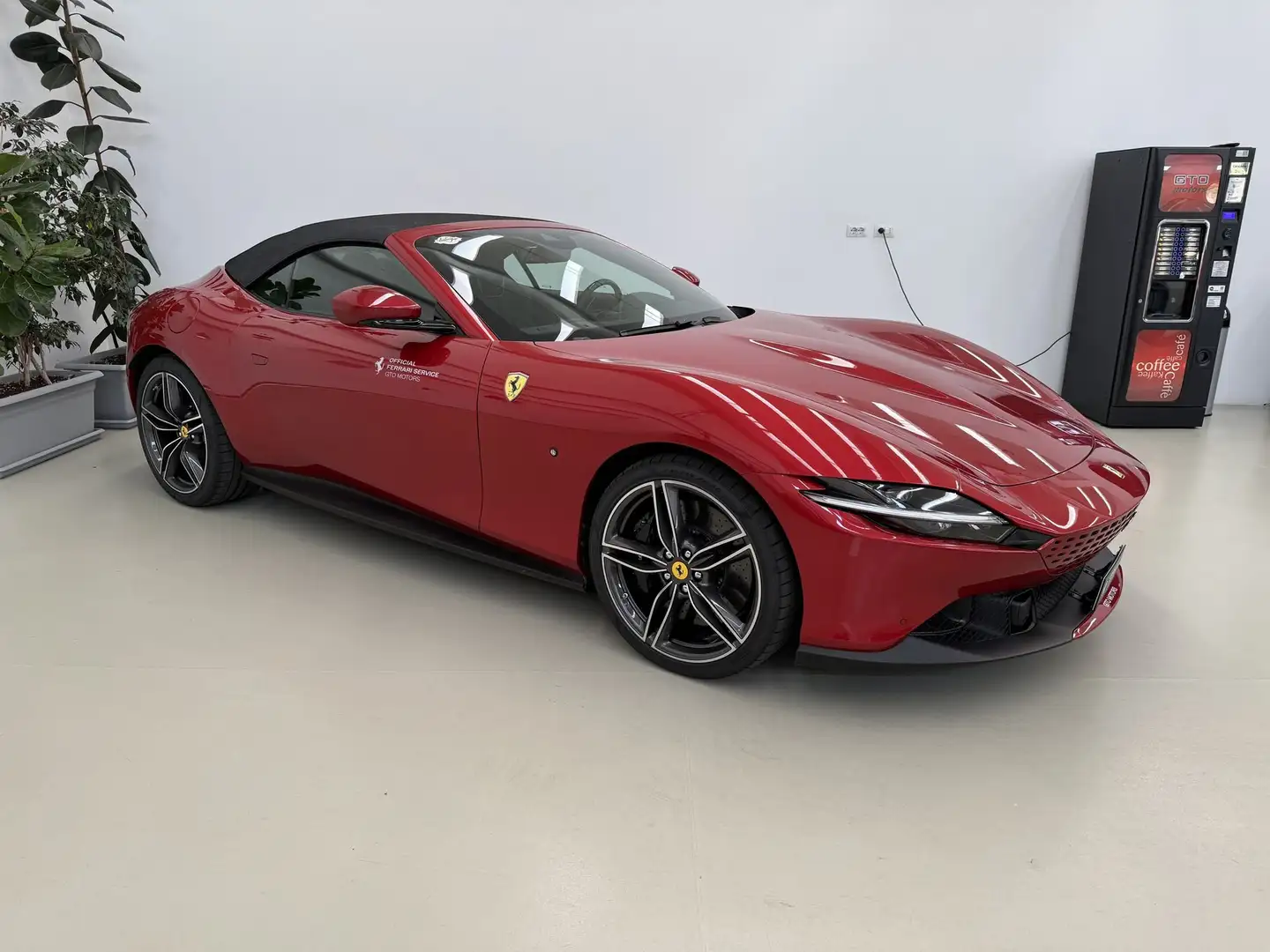 Ferrari Roma Spider - Rosso Imola - IVA ESPOSTA Rouge - 1