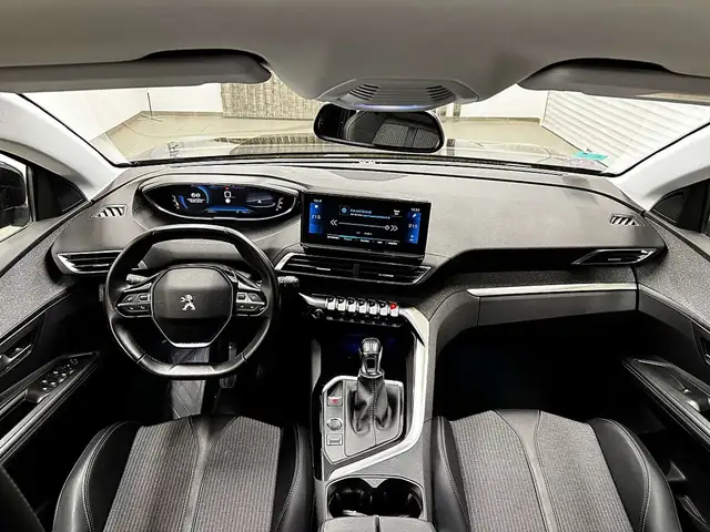 Peugeot 3008 view 10