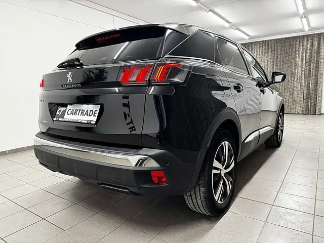 Peugeot 3008 view 5