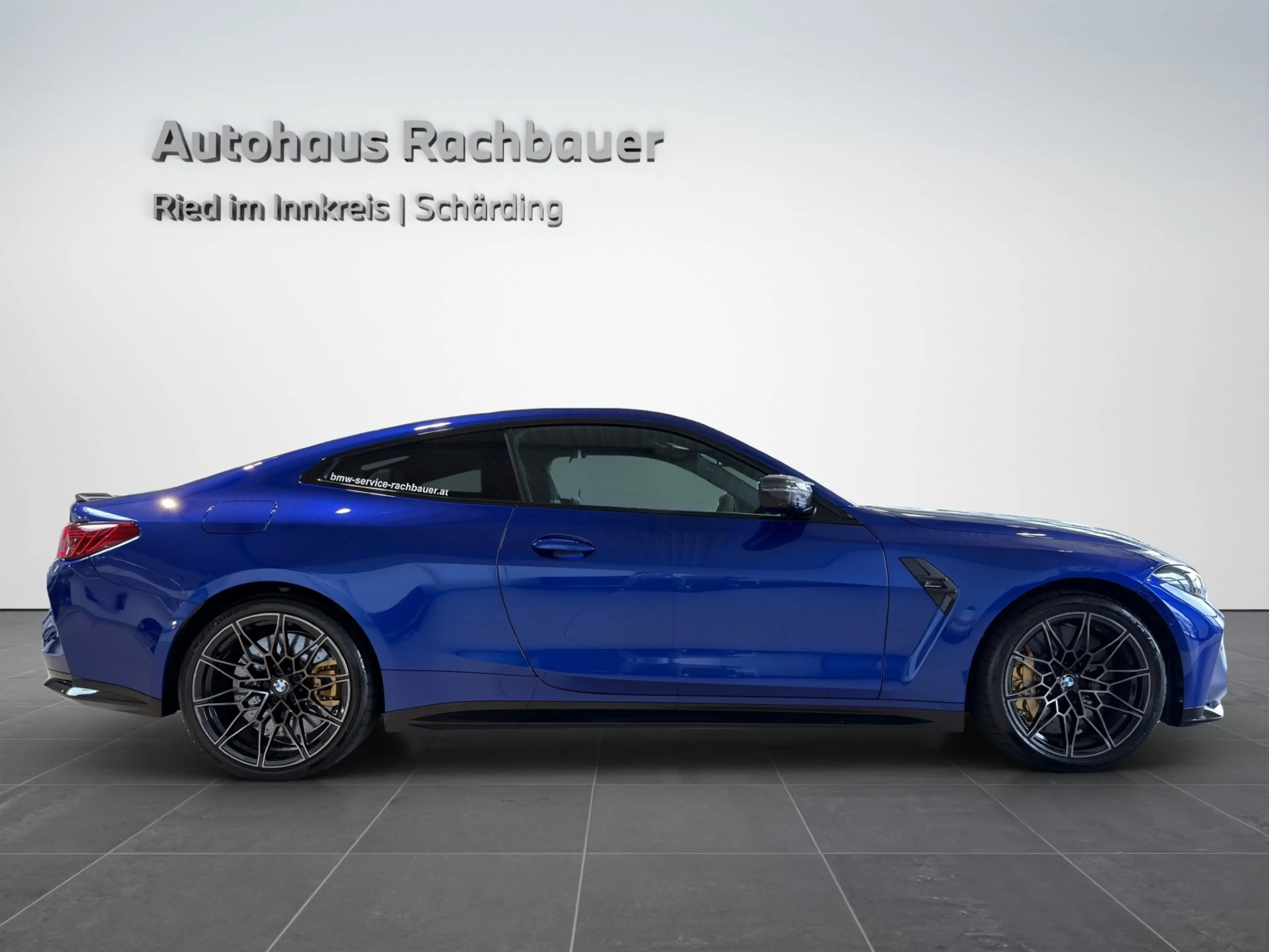 BMW M4 Competition M Coupe xDrive — photo 8