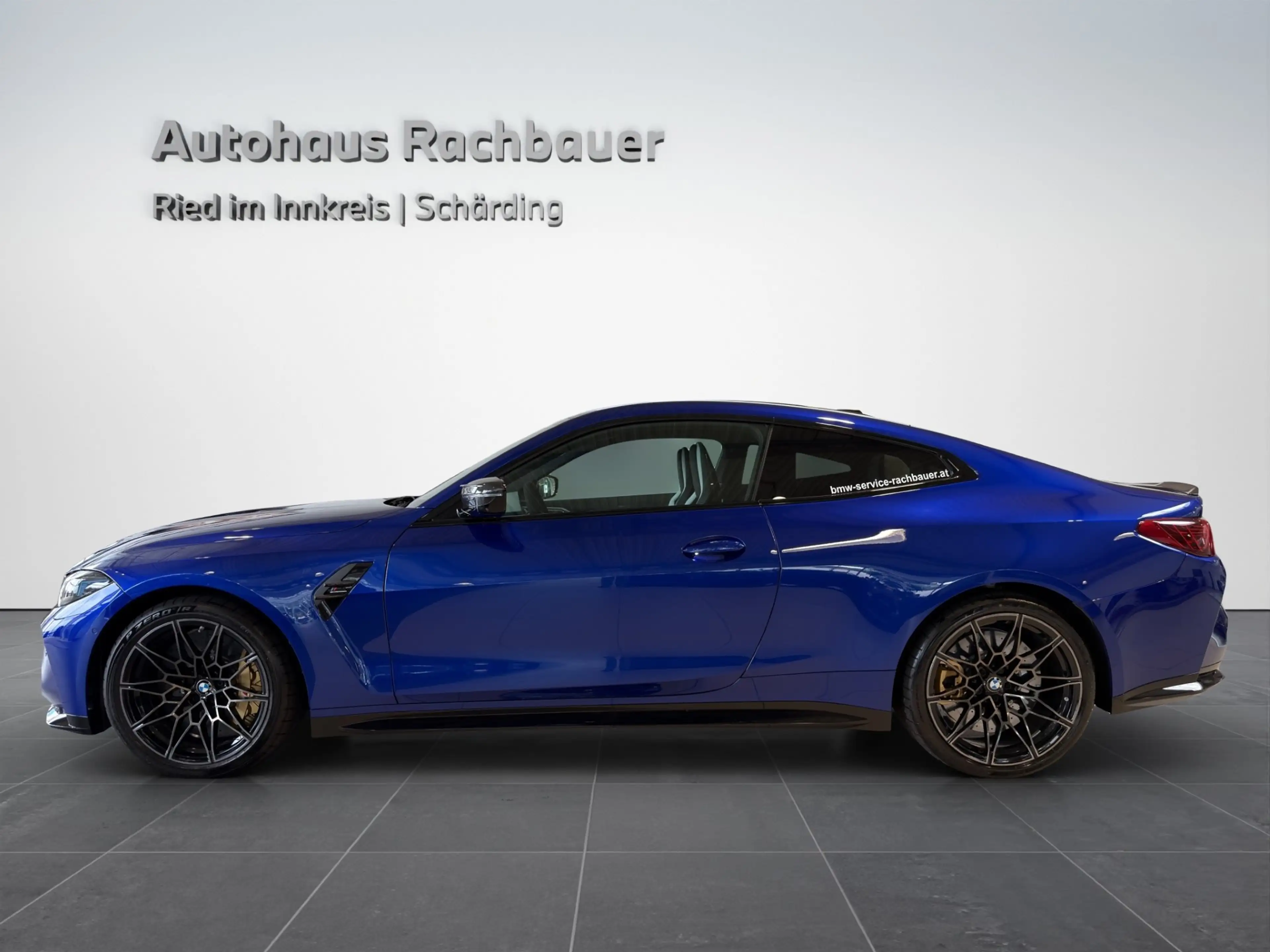 BMW M4 Competition M Coupe xDrive — photo 3