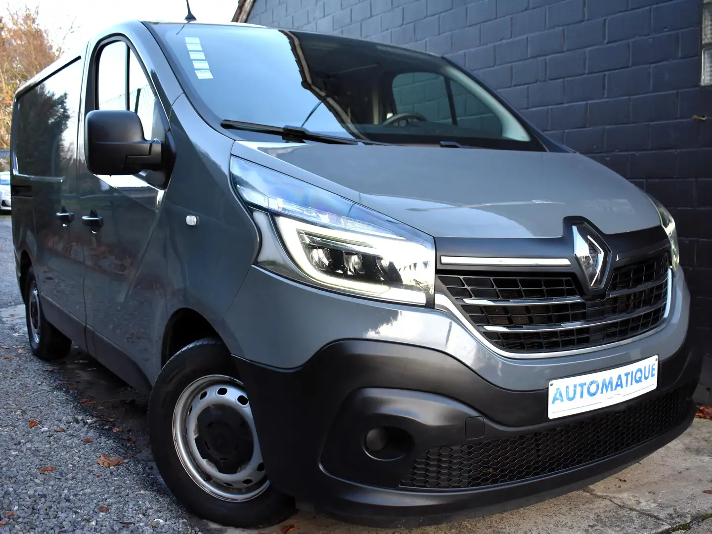 Renault Trafic 2.0 dCi L1H1 / TVA ! / EUR 6d-TEMP / GARANTIE 1AN Gris - 1