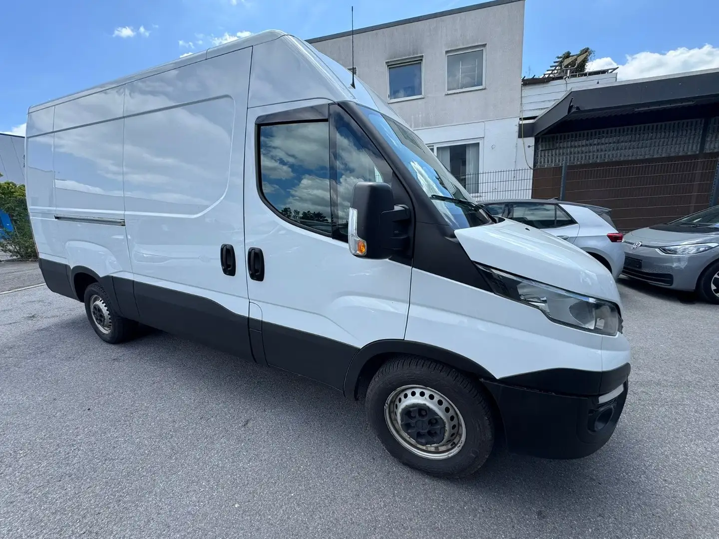 Iveco Daily Kasten HKa 35 S ... V Radstand 3520 L Wit - 2