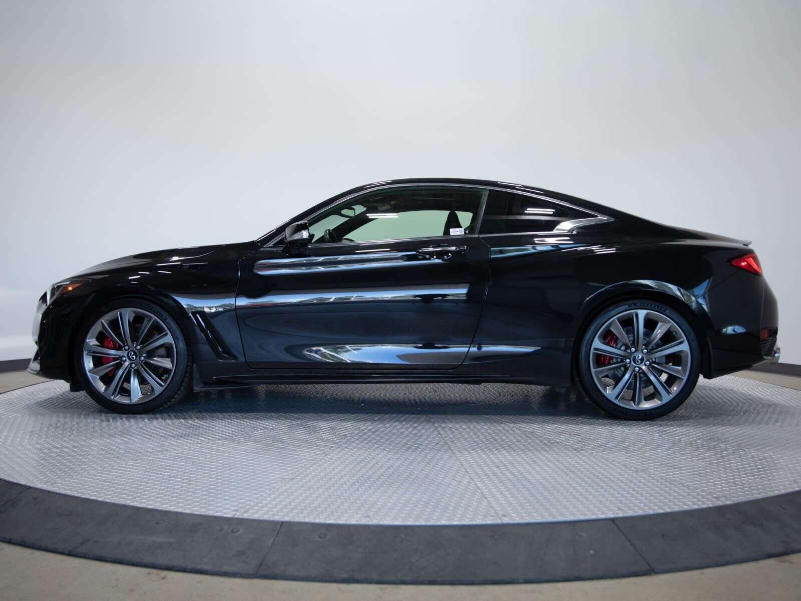 2021 Infiniti Q60 RED SPORT / PROACTIVE TRIM / NO ACCIDENTS — снимка 1