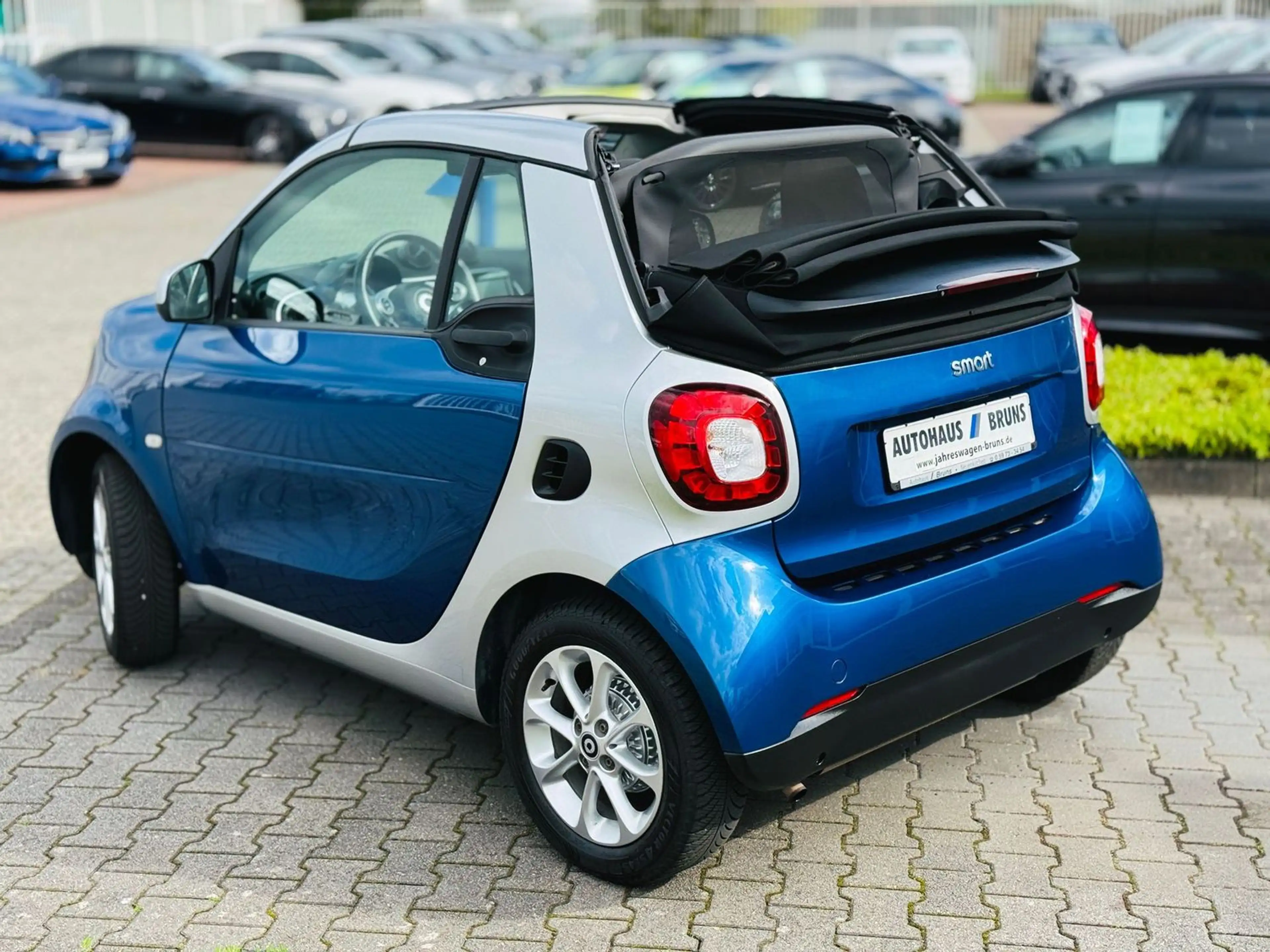 smart forTwo CABRIO, PASSION, Automatik, LED, Navi, Sitzheizung — photo 5