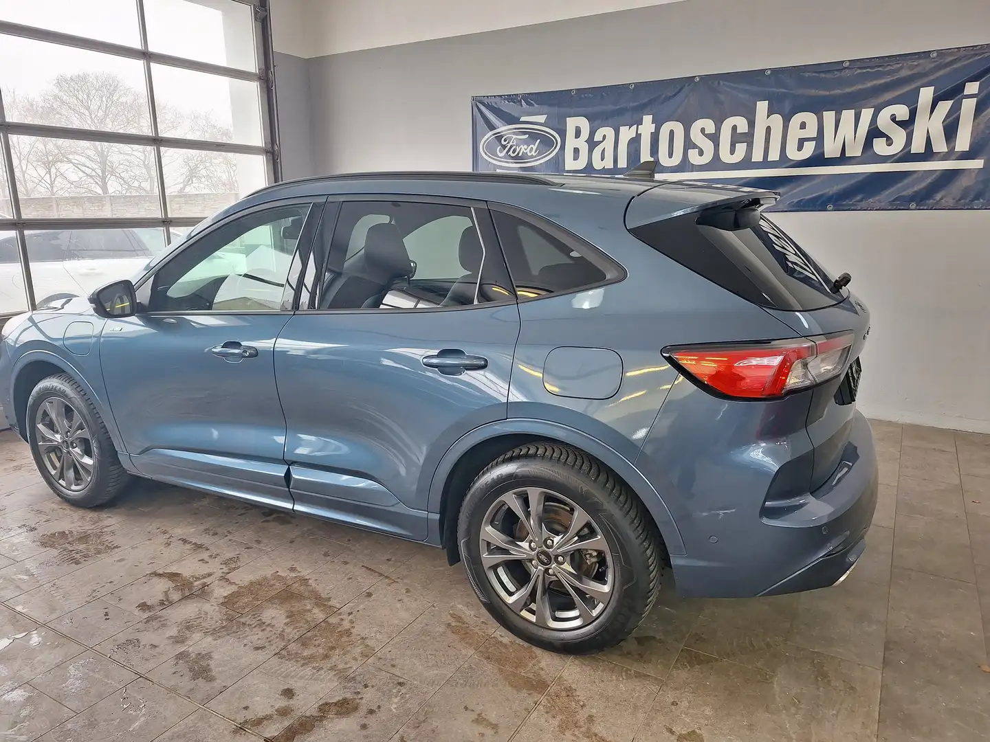 Ford Kuga Plug-In Hybrid ST-Line X Blau - 2