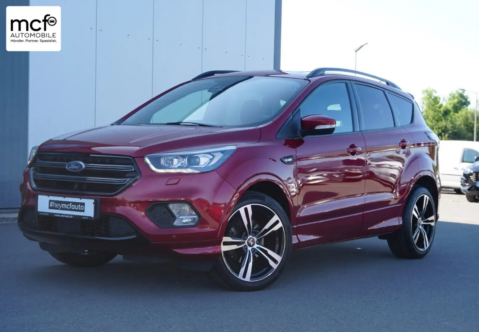 Ford Kuga 1.5 EB ST Line *Navi*Pano*Xenon*Standhz*19" Rood - 1