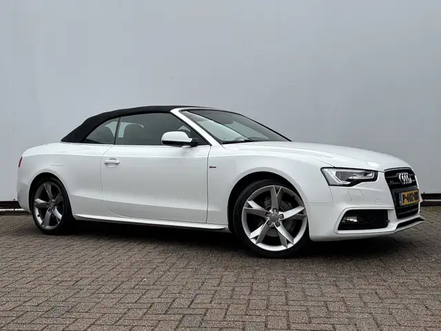 Audi A5 view 3