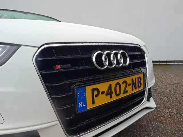 Audi A5 view 9