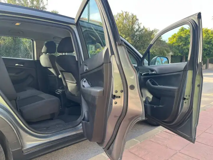 Chevrolet Orlando 1.8 LTZ 2011, foto 14