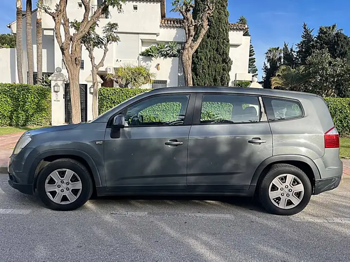 Chevrolet Orlando 1.8 LTZ 2011, foto 4