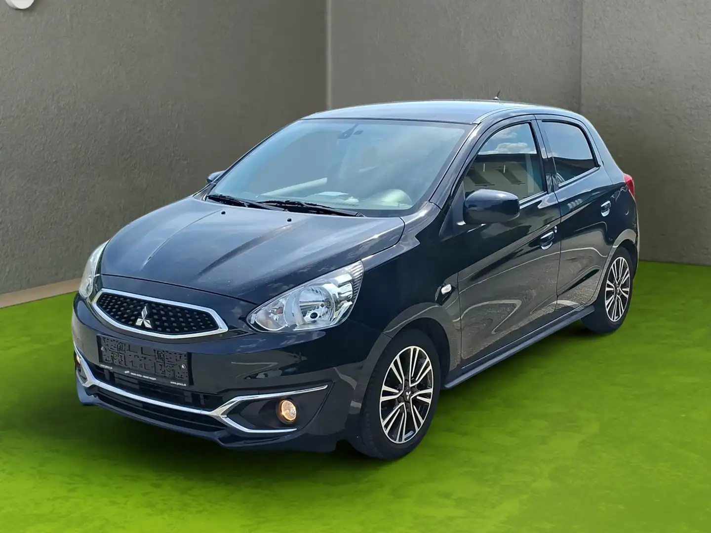 Mitsubishi Space Star 1,2 MIVEC Invite Connect AS&G Schwarz - 1