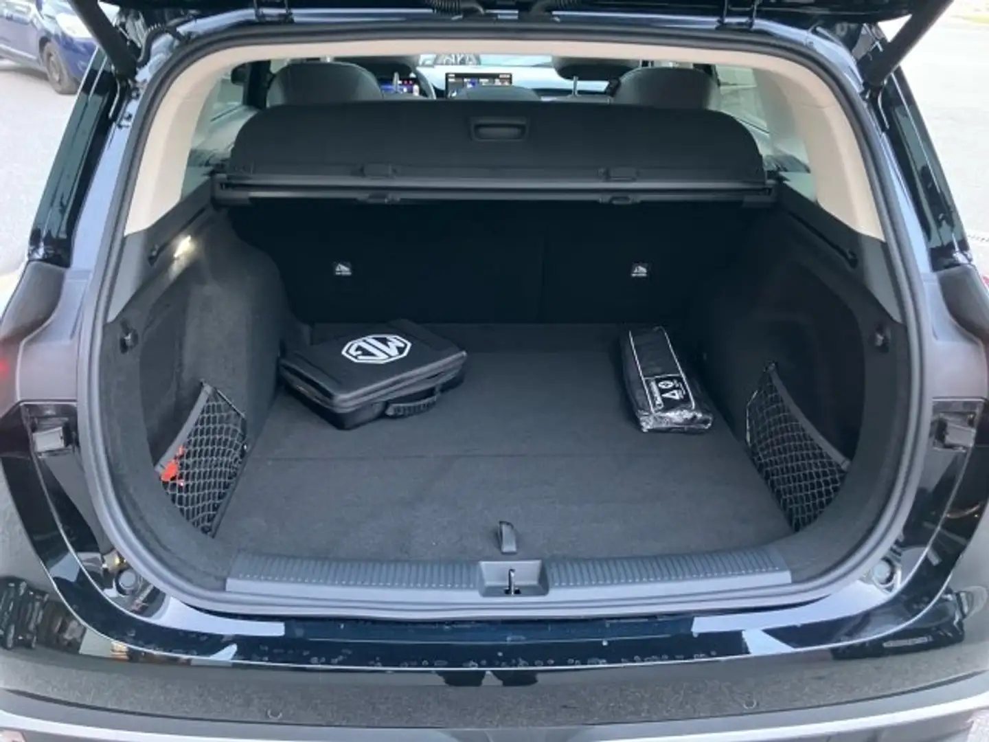 MG MGS6 EV S6 Luxury 4WD 77kwh/299kw Schwarz - 2