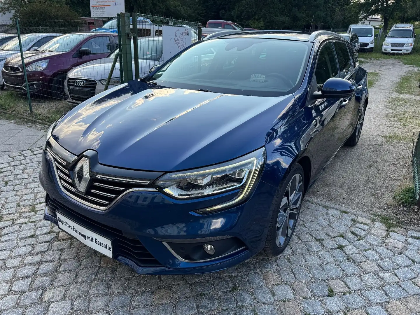 Renault Megane IV Grandtour BOSE-Edition 1-Hand Scheckhef Blau - 1