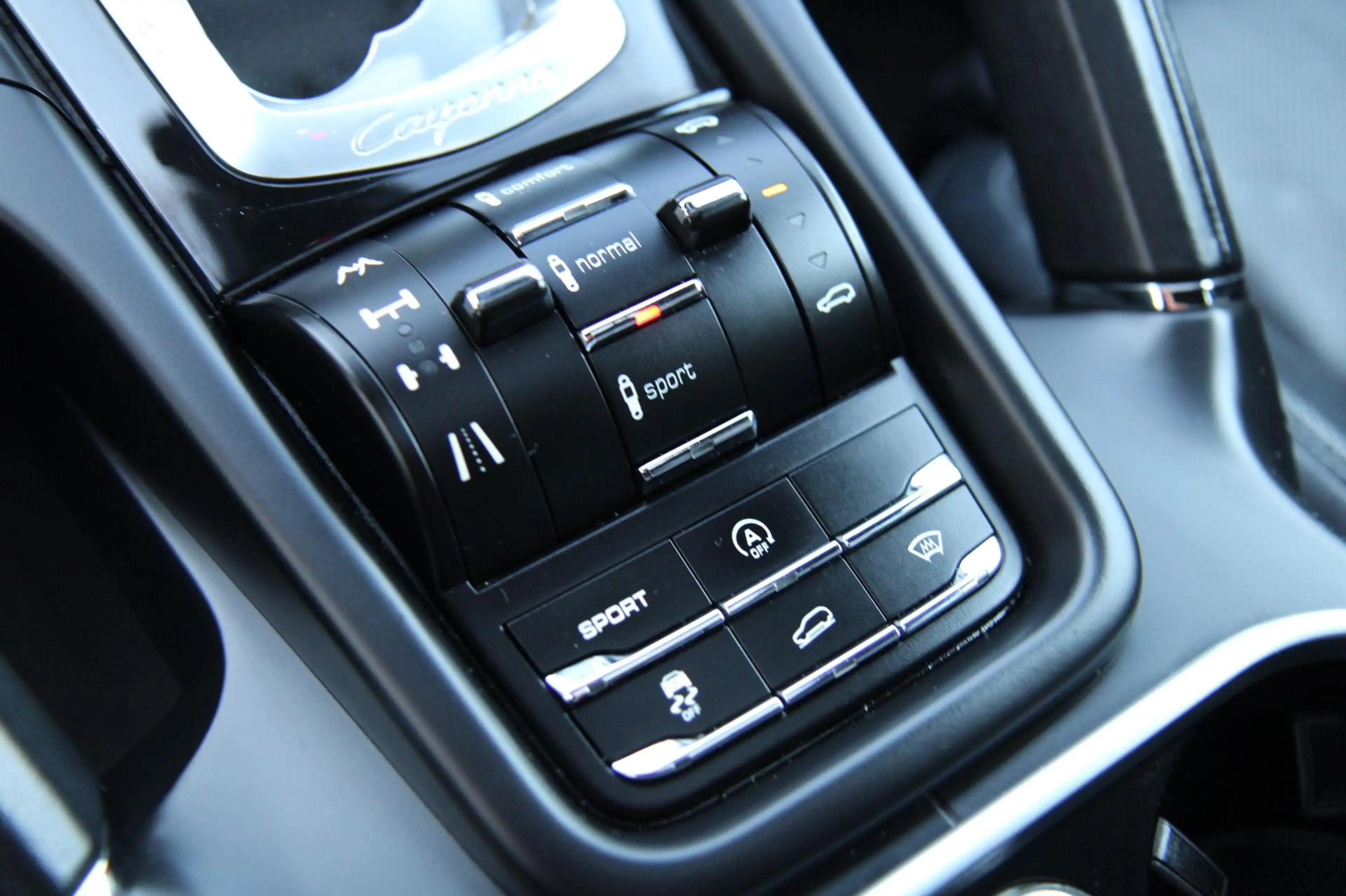 Porsche Cayenne 4.8 S V8 Schuifdak Xenon Luchtvering Luxe !! — photo 33