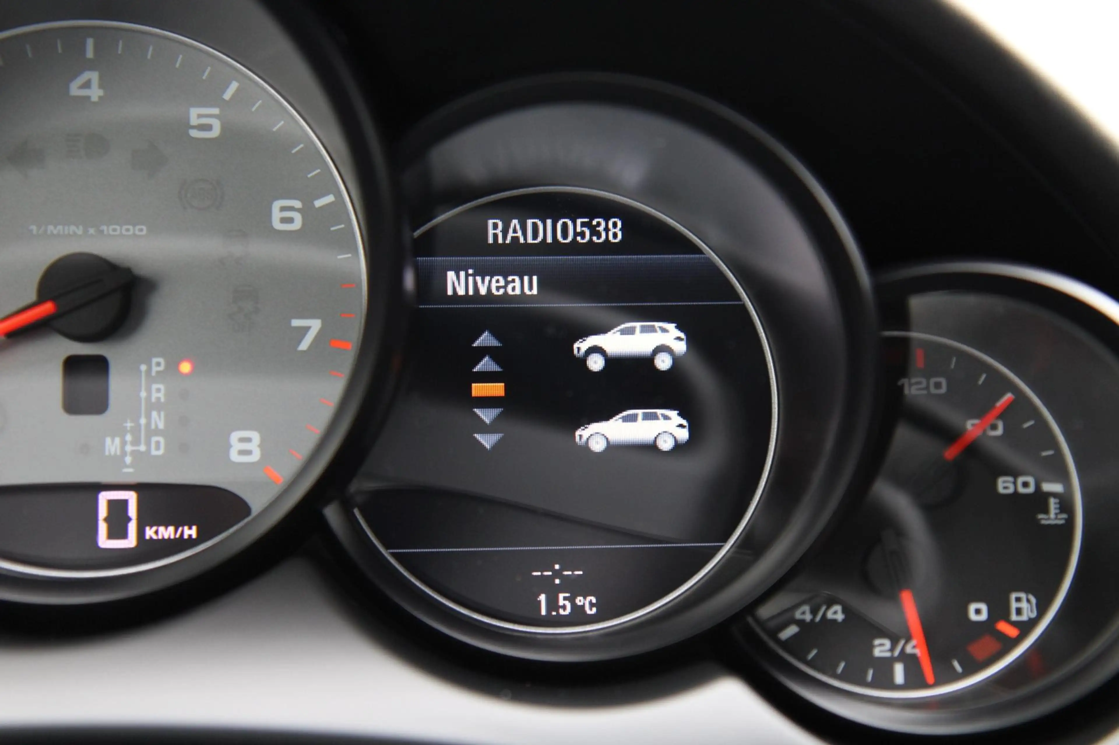 Porsche Cayenne 4.8 S V8 Schuifdak Xenon Luchtvering Luxe !! — photo 17