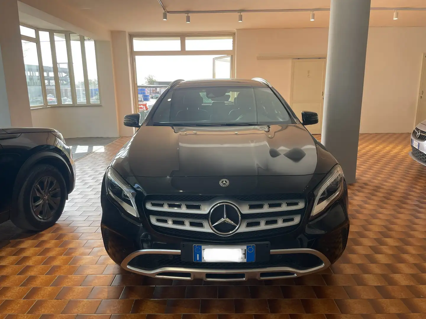 Mercedes-Benz GLA 220 d Sport 4matic 177cv auto Noir - 2