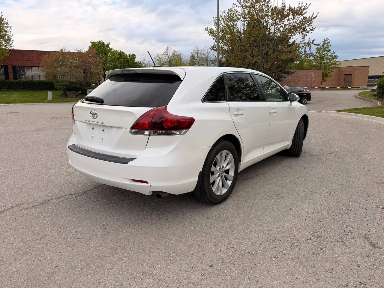 Toyota Venza снимка Toyota Venza