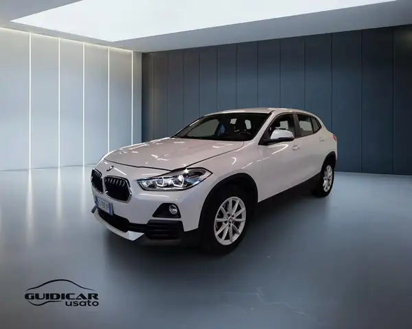 BMW X2 sdrive18d Business X auto