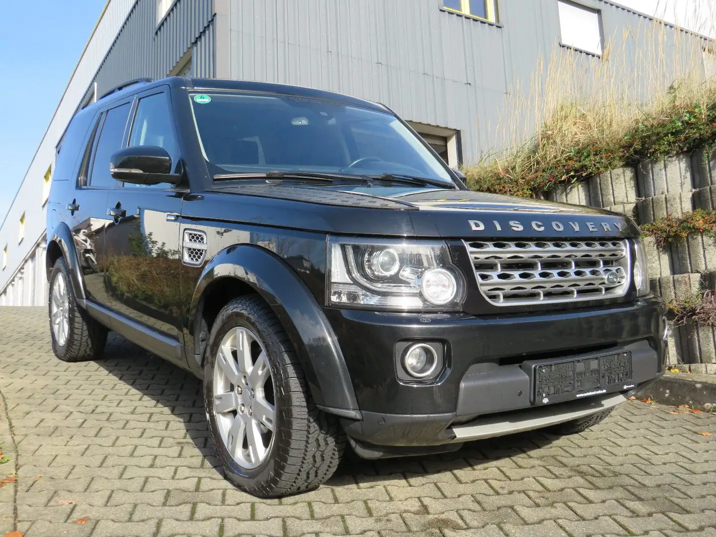 Land Rover Discovery 4 TDV6 HSE*LuftFE*XE*AHK*KAMERA*MERIDA Noir - 1