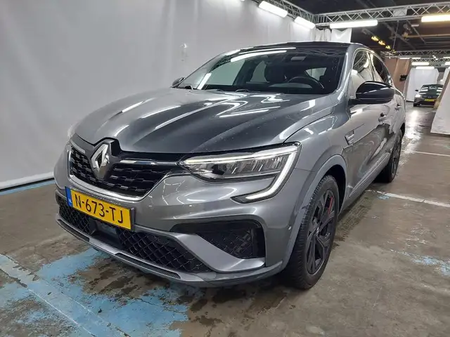 Renault Arkana 1.6 E-TECH HYBRID 145 R.S. LINE I AUTOMAAT I TREKH
