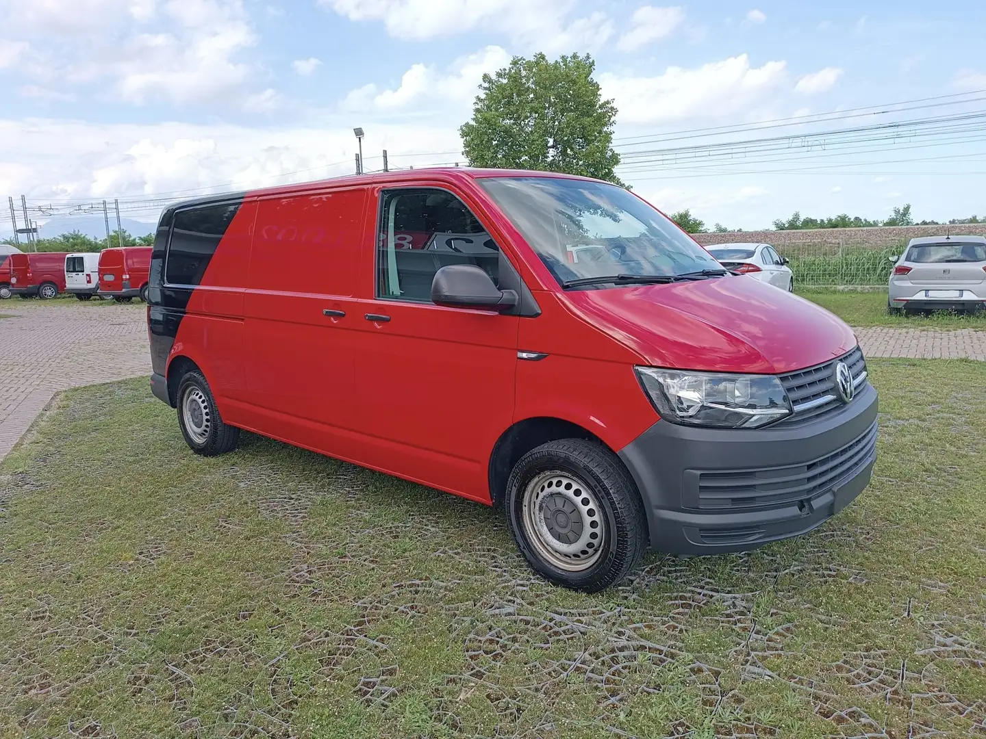 Volkswagen T6 Transporter 1.9 D PASSO LUNGO - più IVA Rosso - 2