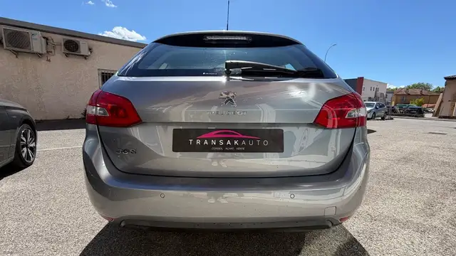 Peugeot 308 view 6