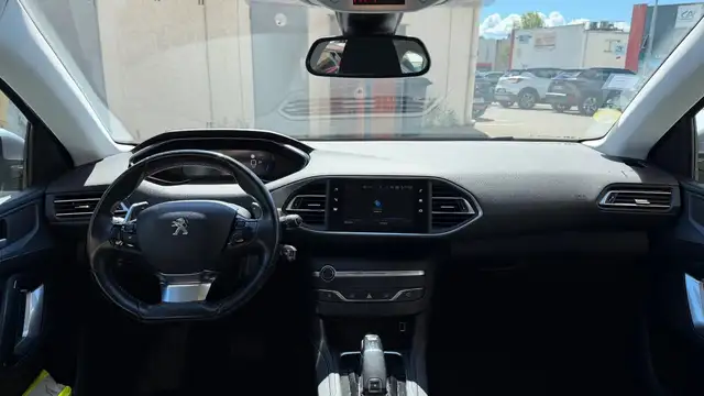 Peugeot 308 view 14