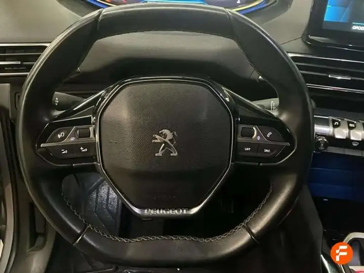 Peugeot 3008 1.2 S&S Pure Tech Allure 2023, foto 8