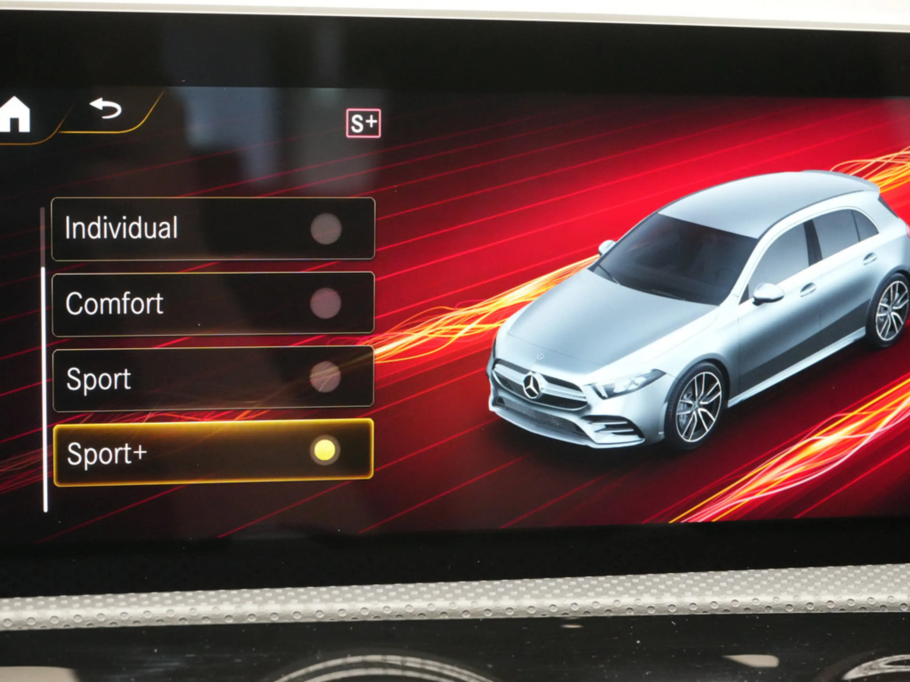 Mercedes-Benz A 35 AMG 4MATIC PANO NAVI KAM SHZ LED MEMORY — photo 11