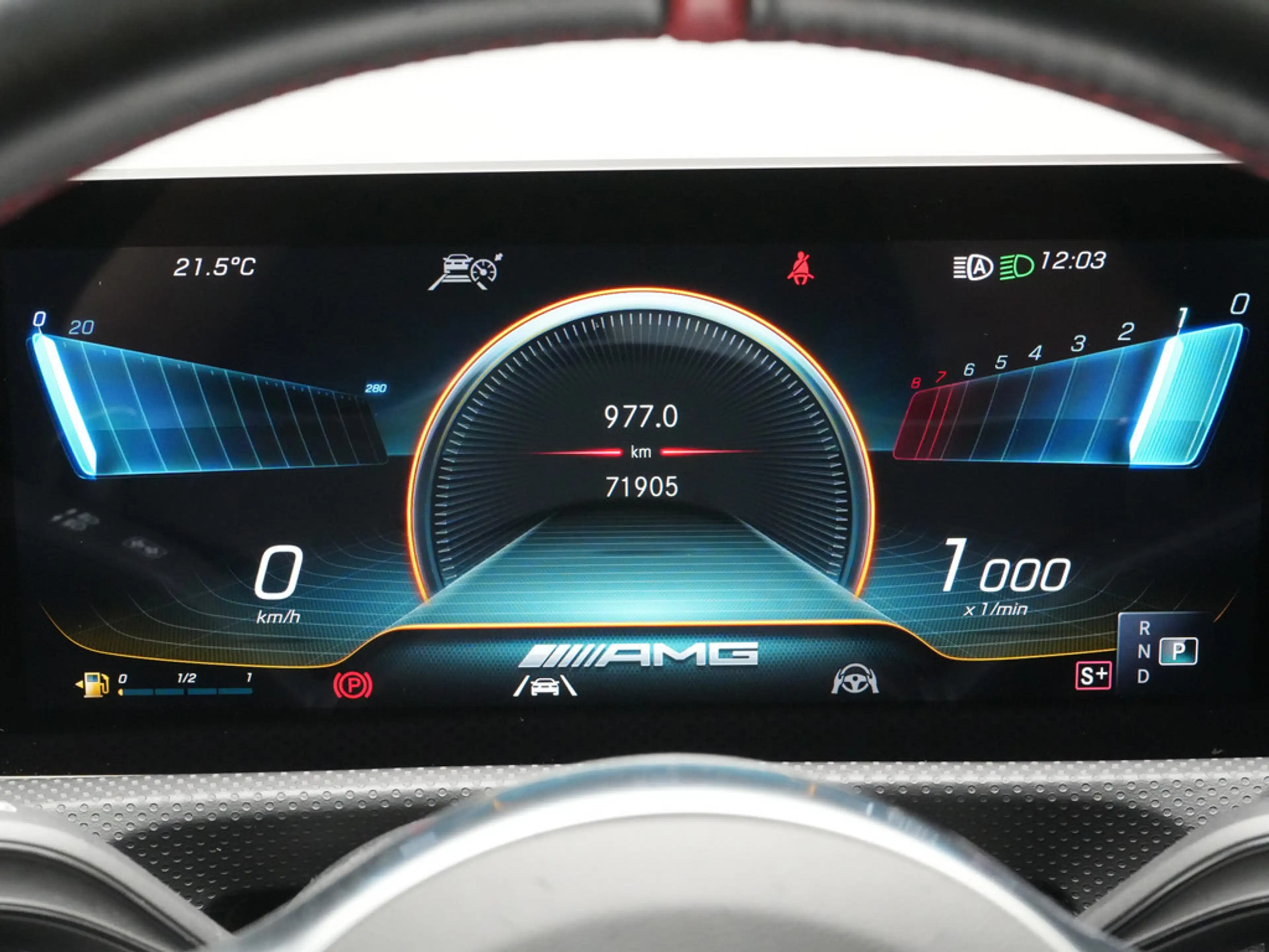 Mercedes-Benz A 35 AMG 4MATIC PANO NAVI KAM SHZ LED MEMORY — photo 7