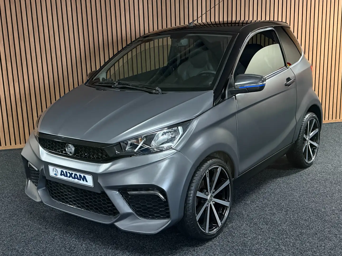 Aixam GTO Sport Matt Grau - 2