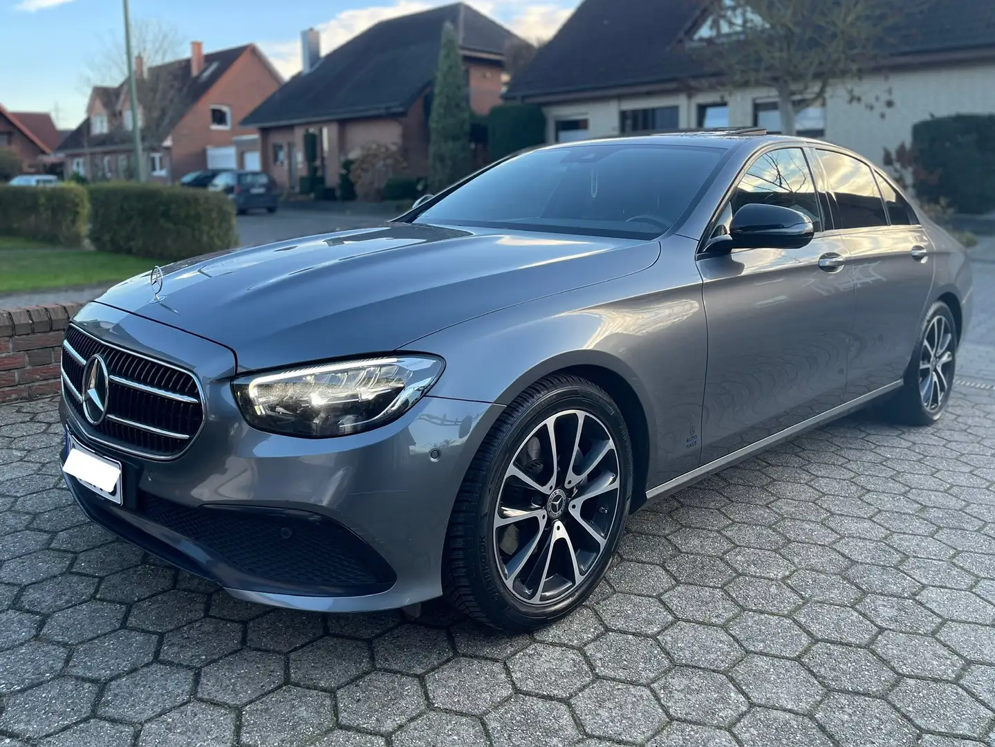 Mercedes-Benz E 220 E-Klasse 9G-TRO Avantgarde*Scheckheftge*NightPaket - 1