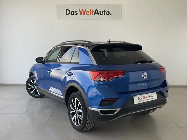 Volkswagen T-Roc view 2