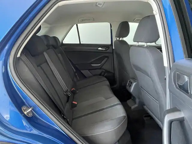 Volkswagen T-Roc view 6