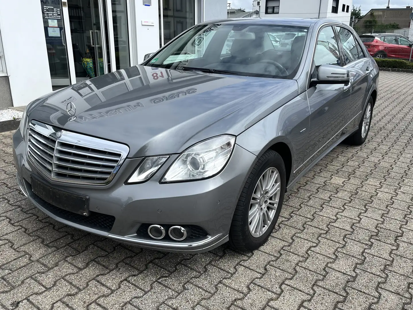 Mercedes-Benz E 250 CDI Elegance *Navi*Klima*PDC*SHD* Plateado - 2