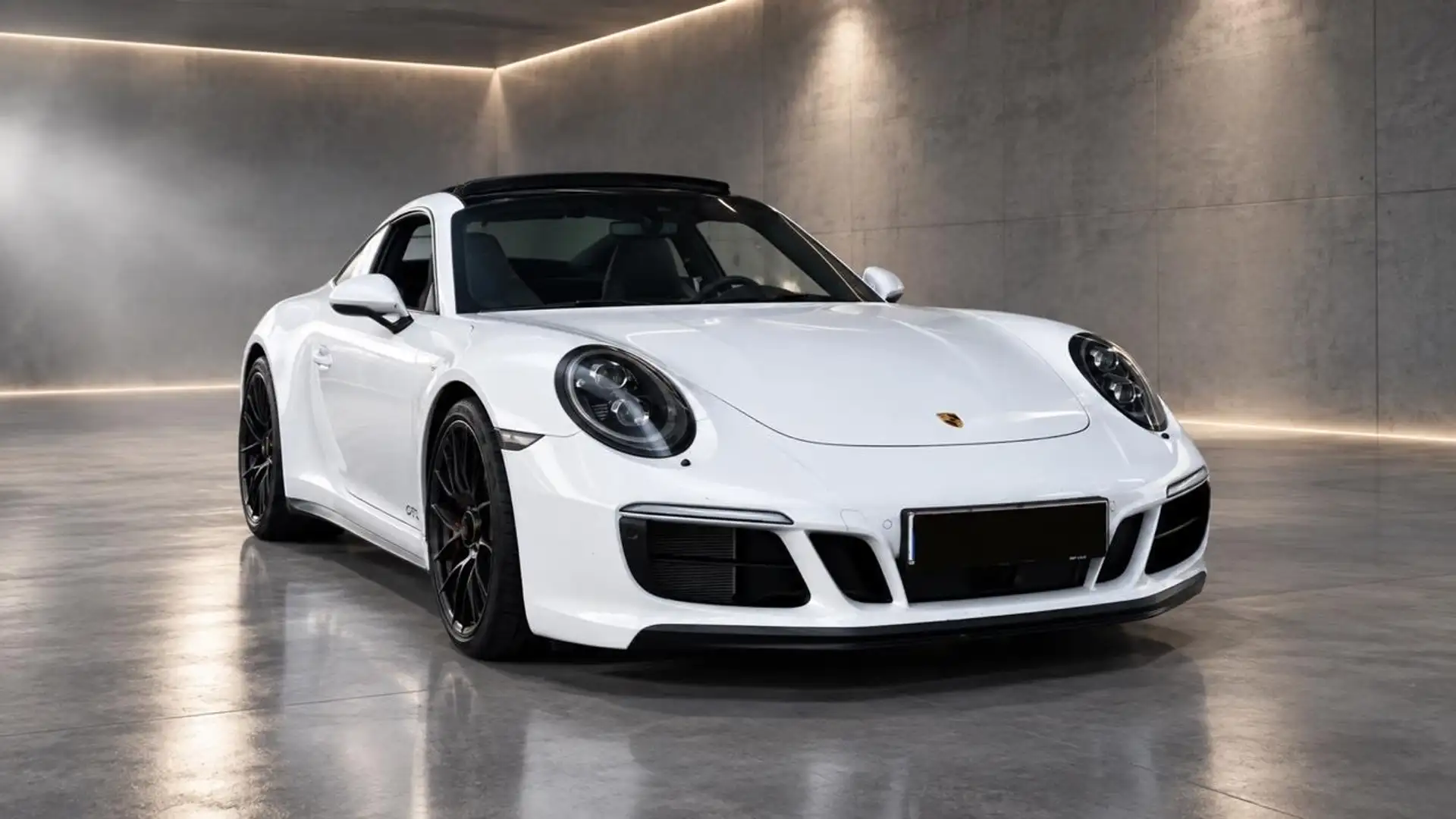 Porsche 911 4 GTS Weiß - 1
