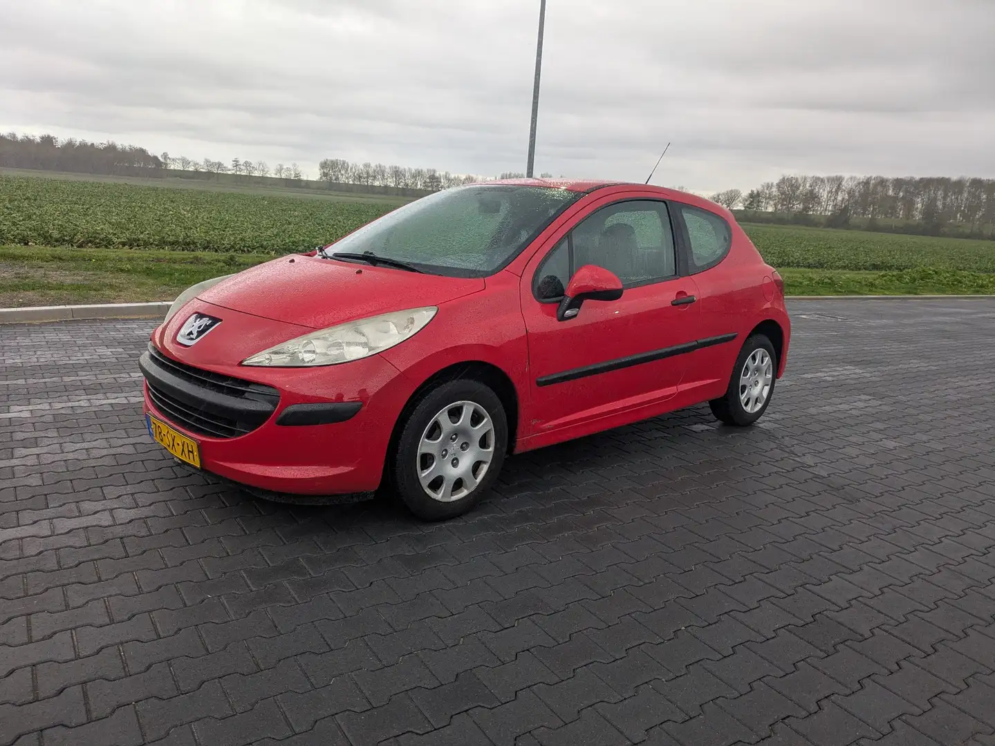 Peugeot 207 1.4-16V XR Rood - 2