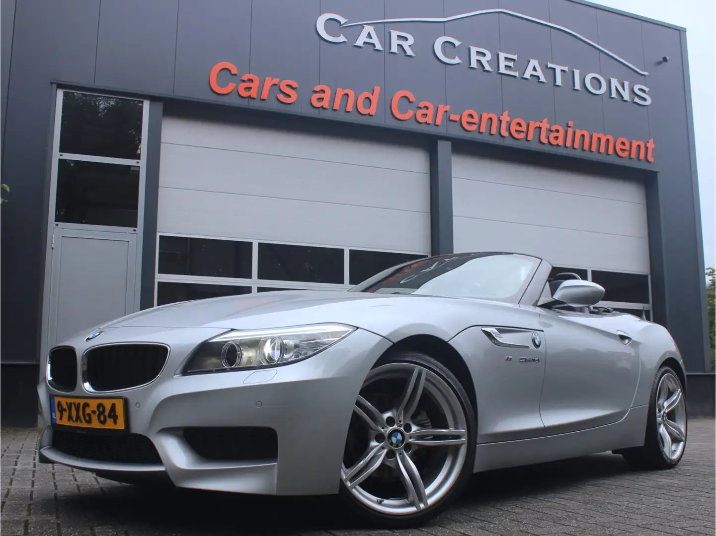 BMW Z4 Roadster sDrive18i Executive M-Sport NL-Auto Grijs - 1