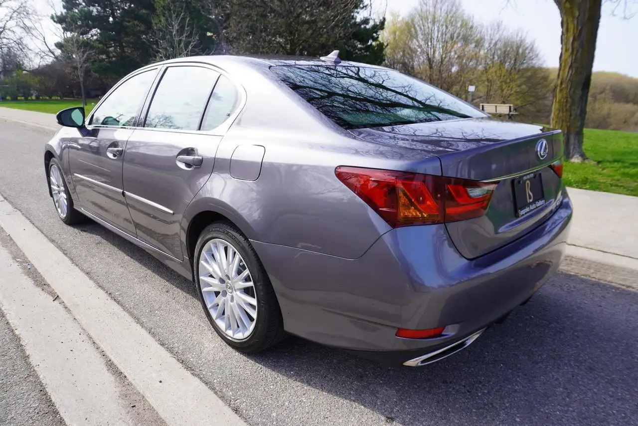 Lexus GS снимка Lexus GS